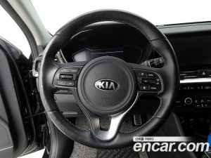 Kia Niro 1.6 HEV 2020 года из Южной Кореи