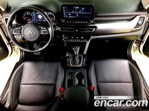 Kia Seltos Бензин 1.6 Turbo 2WD 2020 года из Южной Кореи