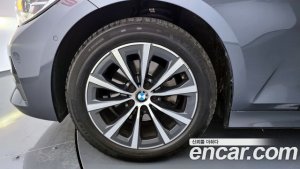 BMW 3-Series 320i Touring 2020 года из Южной Кореи