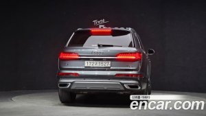 Audi Q7 45 TDI 4WD Premium 2021 года из Южной Кореи