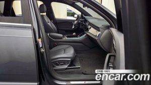 Audi Q7 45 TDI 4WD Premium 2021 года из Южной Кореи