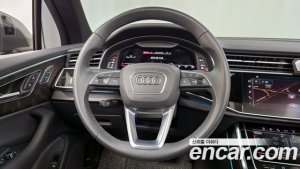 Audi Q7 45 TDI 4WD Premium 2021 года из Южной Кореи