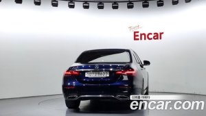 Mercedes-Benz E-Class E220d 4MATIC AMG Line 2021 года из Южной Кореи