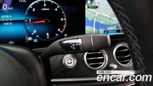 Mercedes-Benz E-Class E220d 4MATIC AMG Line 2021 года из Южной Кореи
