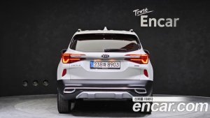 Kia Seltos Бензин 1.6 Turbo 2WD 2022 года из Южной Кореи
