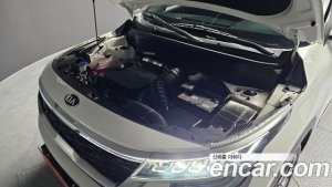 Kia Seltos Бензин 1.6 Turbo 2WD 2022 года из Южной Кореи