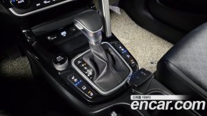 Kia Seltos Бензин 1.6 Turbo 2WD 2022 года из Южной Кореи