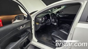 Kia K3 Standard 2021 года из Южной Кореи