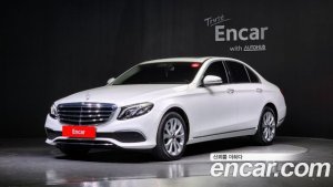 Mercedes-Benz E-Class E220d 4MATIC Exclusive 2020 года из Южной Кореи