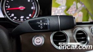 Mercedes-Benz E-Class E220d 4MATIC Exclusive 2020 года из Южной Кореи