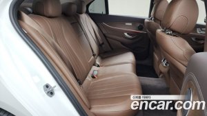 Mercedes-Benz E-Class E220d 4MATIC Exclusive 2020 года из Южной Кореи
