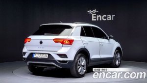 Volkswagen T-Roc 2.0 TDI Style 2021 года из Южной Кореи