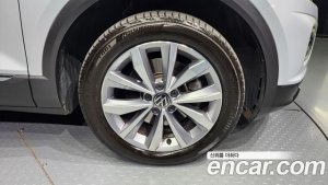 Volkswagen T-Roc 2.0 TDI Style 2021 года из Южной Кореи