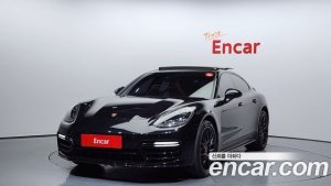 Porsche Panamera 4.0 GTS 2020 года из Южной Кореи