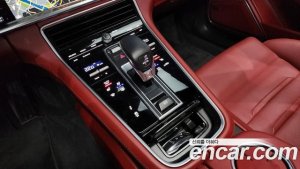 Porsche Panamera 4.0 GTS 2020 года из Южной Кореи