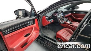 Porsche Panamera 4.0 GTS 2020 года из Южной Кореи