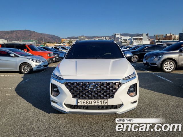 Hyundai Santafe Бензин 2.0T 2WD 2020 года из Кореи