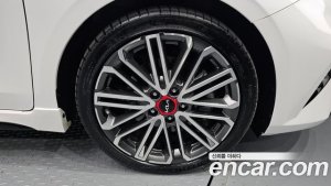 Kia K3 1.6 Turbo GT 5Door 2022 года из Южной Кореи