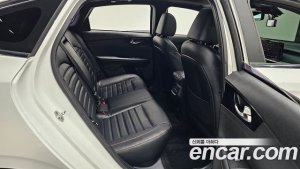 Kia K3 1.6 Turbo GT 5Door 2022 года из Южной Кореи