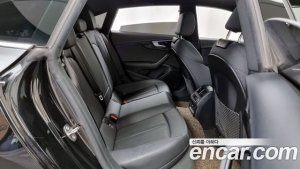 Audi A5 40 TDI 4WD Premium Sportback 2021 года из Южной Кореи