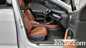 Audi A6 45 TFSI 4WD Premium 2021 года из Южной Кореи