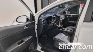 Kia Sportage Дизель 1.6 2WD 2022 года из Южной Кореи