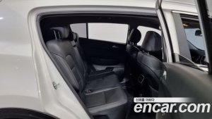 Kia Sportage Дизель 1.6 2WD 2022 года из Южной Кореи