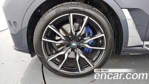 BMW X7 xDrive 40d M Sport 6인승 2021 года из Южной Кореи