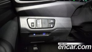 Hyundai Ioniq 1.6 HEV 2020 года из Южной Кореи