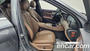 Mercedes-Benz E-Class E250 Exclusive 2021 года из Южной Кореи