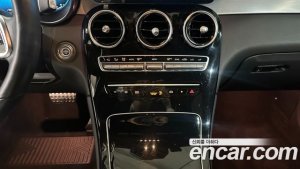 Mercedes-Benz GLC-Class GLC220 d 4MATIC Coupe 2021 года из Южной Кореи