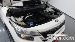 Kia Seltos Бензин 1.6 Turbo 2WD 2020 года из Южной Кореи