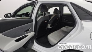 Hyundai AVANTE 1.6 2021 года из Южной Кореи