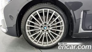 BMW 7-Series 740Li xDrive Design Pure Excellence 2020 года из Южной Кореи