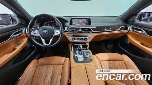 BMW 7-Series 740Li xDrive Design Pure Excellence 2020 года из Южной Кореи