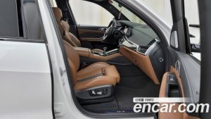 BMW X5M 4.4 Competition 2021 года из Южной Кореи
