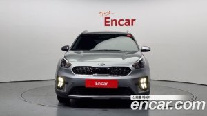 Kia Niro 1.6 HEV 2020 года из Южной Кореи