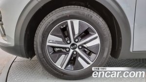 Kia Niro 1.6 HEV 2020 года из Южной Кореи