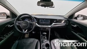 Kia Niro 1.6 HEV 2020 года из Южной Кореи
