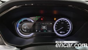 Kia Niro 1.6 HEV 2020 года из Южной Кореи