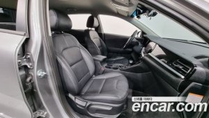 Kia Niro 1.6 HEV 2020 года из Южной Кореи