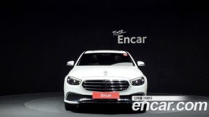 Mercedes-Benz E-Class E220d 4MATIC Exclusive 2021 года из Южной Кореи