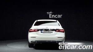 Mercedes-Benz E-Class E220d 4MATIC Exclusive 2021 года из Южной Кореи
