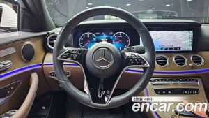 Mercedes-Benz E-Class E220d 4MATIC Exclusive 2021 года из Южной Кореи