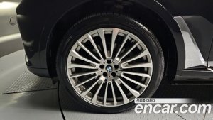BMW X7 xDrive 30d Design Pure Excellence 6인승 2020 года из Южной Кореи