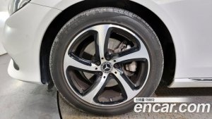 Mercedes-Benz E-Class E250 Avantgarde 2020 года из Южной Кореи