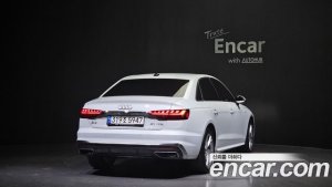 Audi A4 40 TFSI Premium 2021 года из Южной Кореи