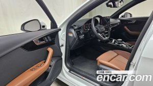 Audi A4 40 TFSI Premium 2021 года из Южной Кореи