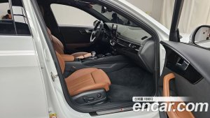 Audi A4 40 TFSI Premium 2021 года из Южной Кореи