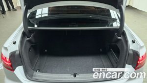 Audi A4 40 TFSI Premium 2021 года из Южной Кореи